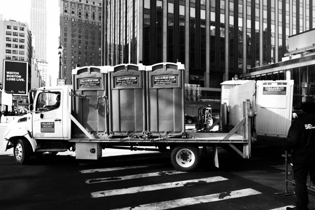 Best Portable bathroom rental  in Oakbrook Terrace, IL